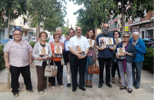 Merienda y entrega de revista